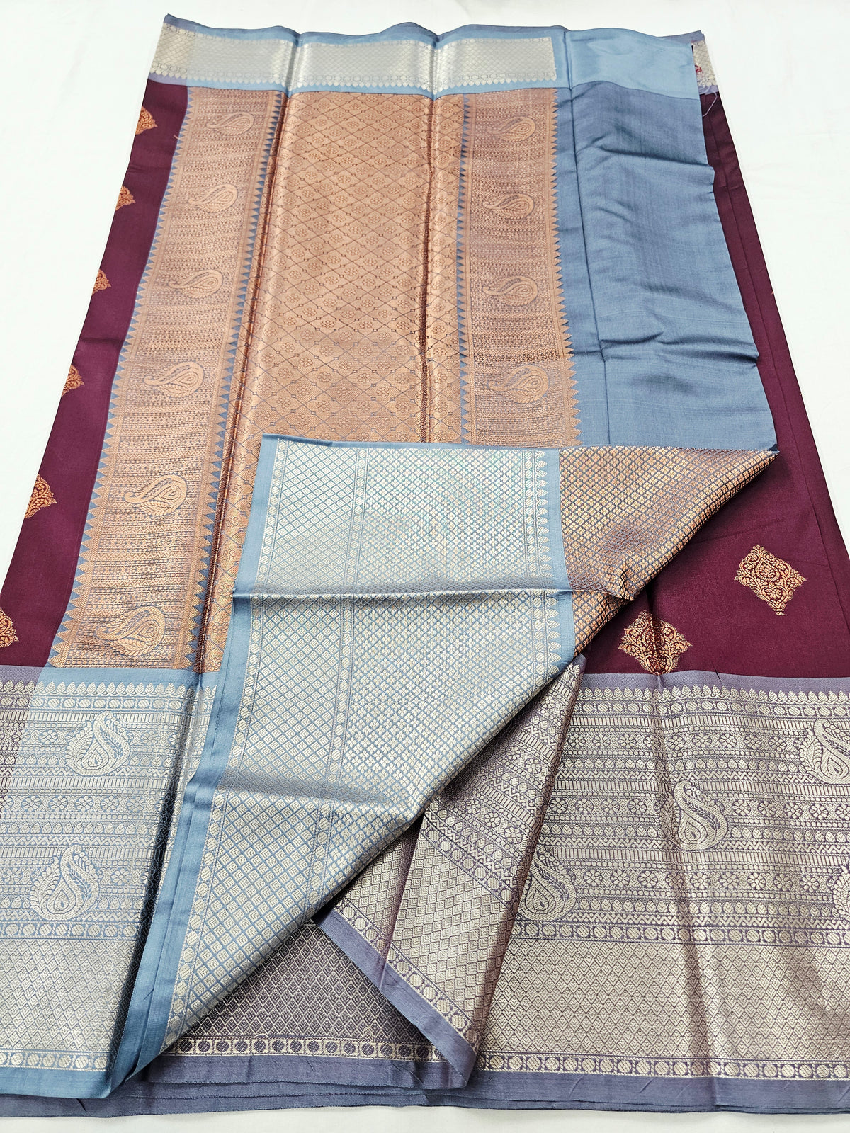 Kanchipuram Blended Fancy Butta Silk Saree 054