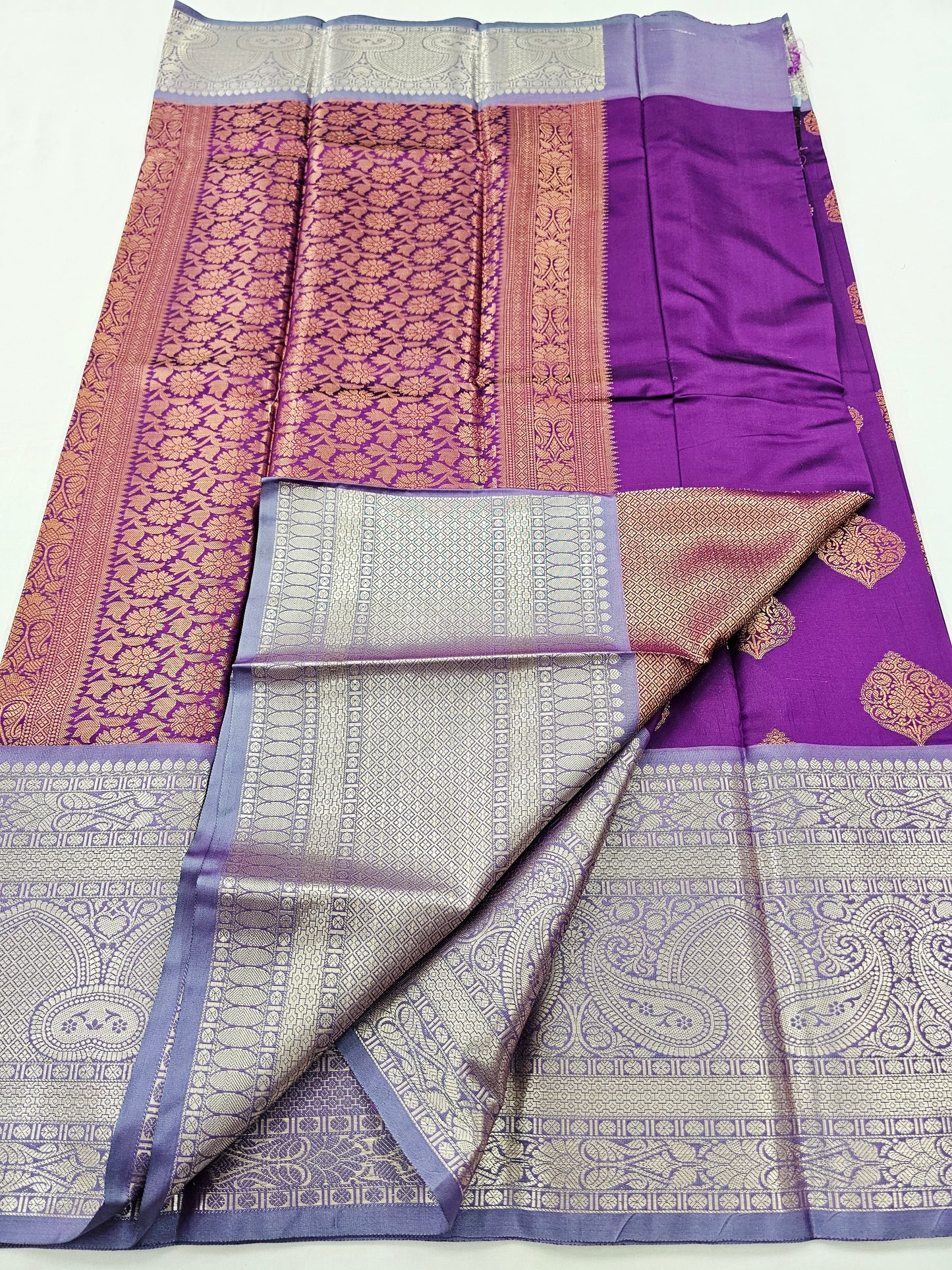 Kanchipuram Blended Fancy Butta Silk Saree 058