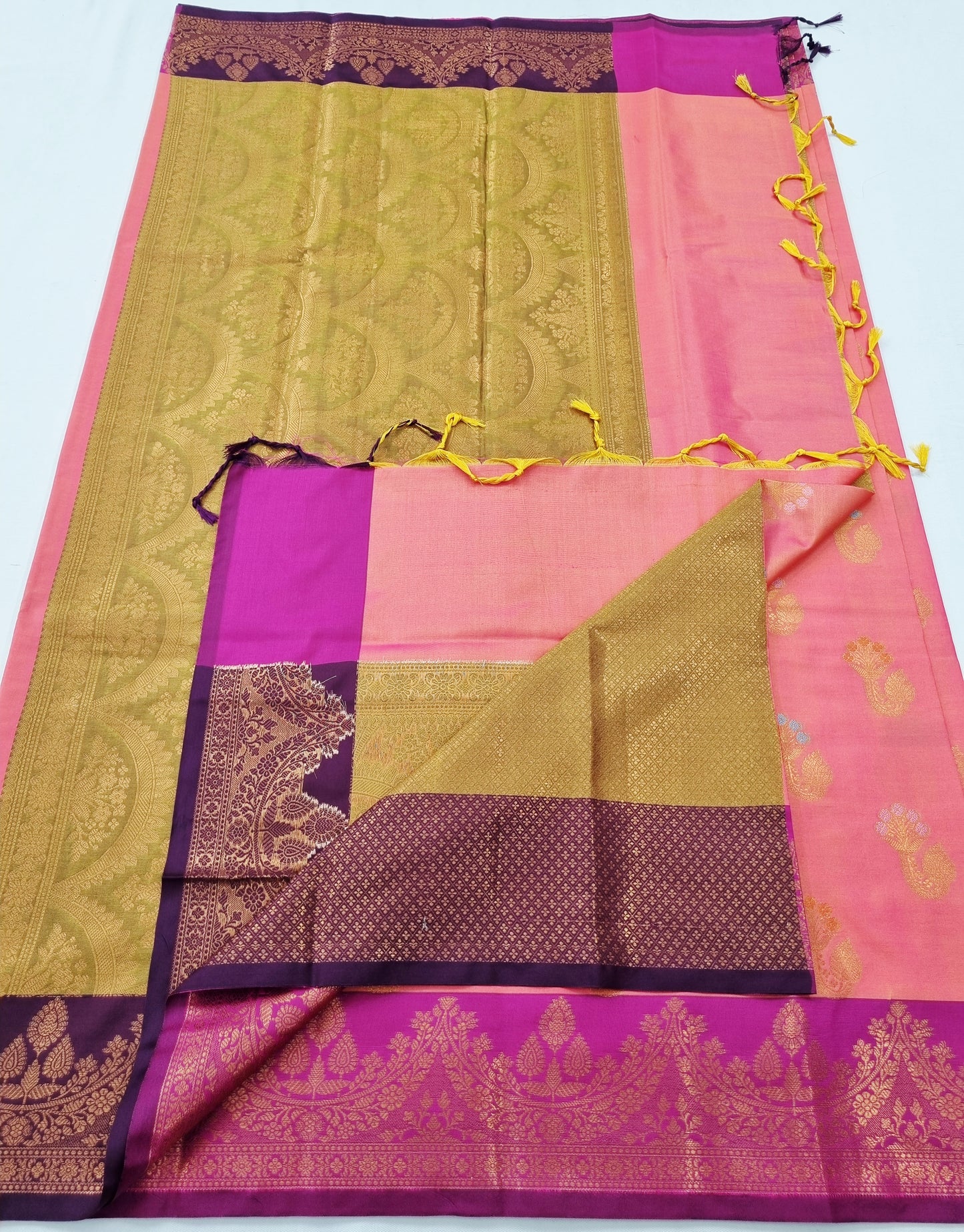 Kanchipuram Blended Fancy Soft Silk Saree 400