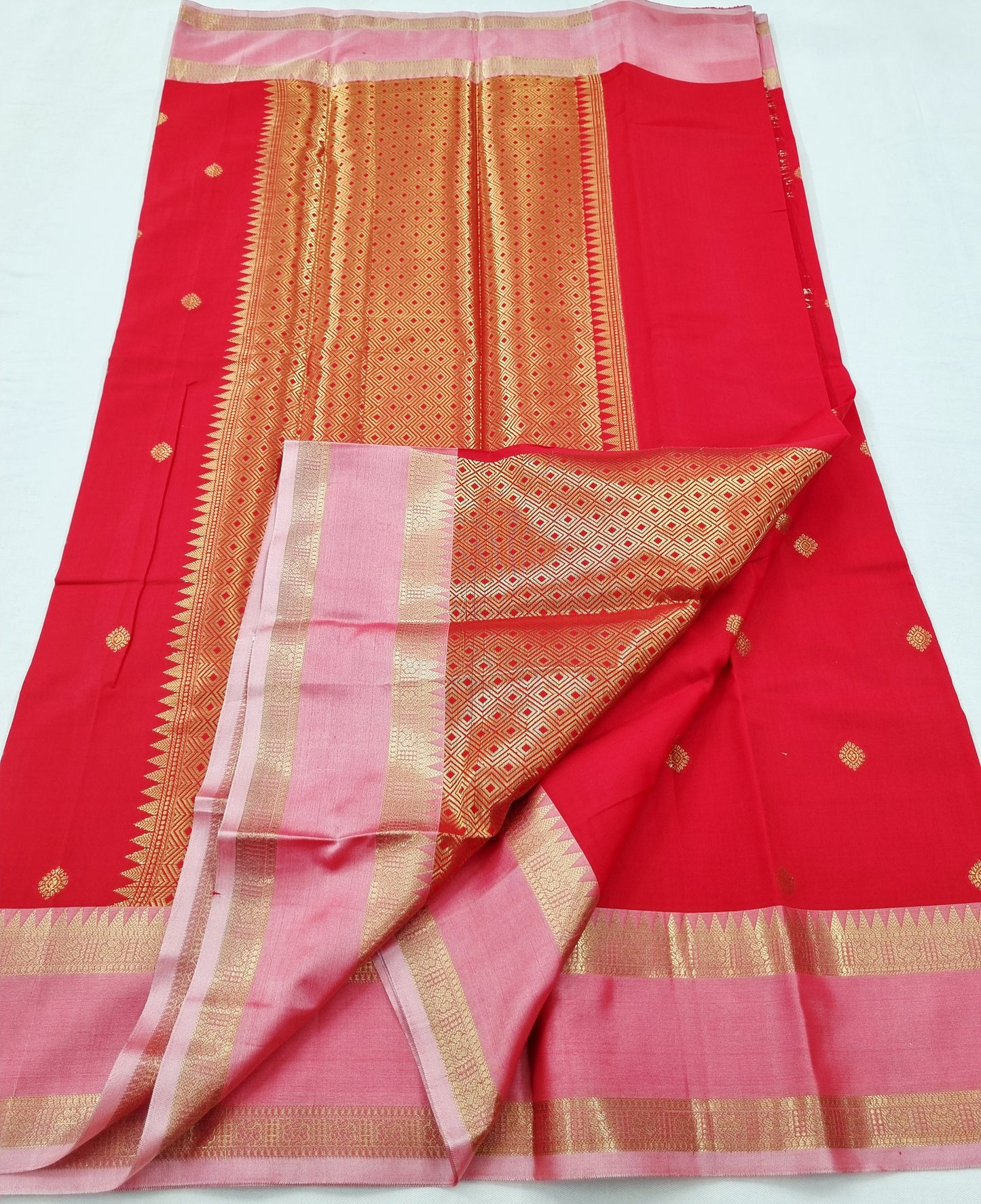 Kanchipuram Blended Fancy Gap Border Silk Saree 001