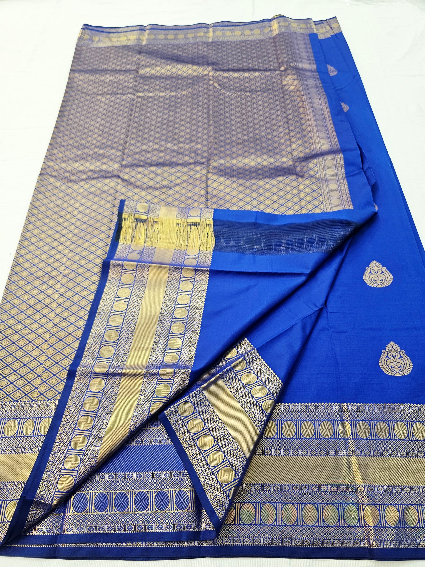 Kanchipuram Blended Self Butta Silk Saree 006