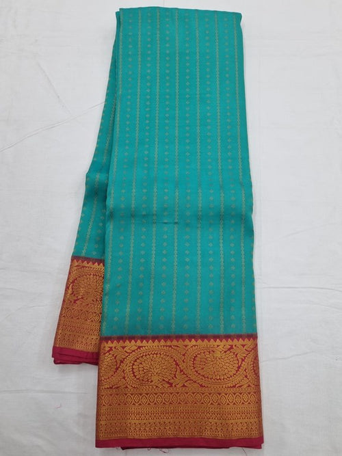 Green And Gold Kanchipuram Pure Silk Saree With Temple Border – Kanchipuram Lakshaya Silks
