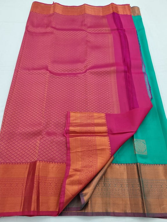 Maroon And Light brown Kanchipuram Pure Silk Saree With Paisley Motif – Kanchipuram Lakshaya Silks