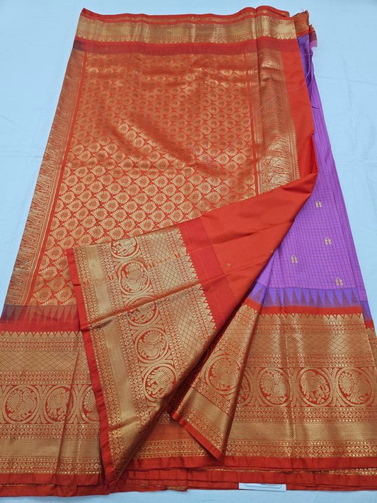 Maroon And White Kanchipuram Pure Silk Saree With Temple Border – Kanchipuram Lakshaya Silks