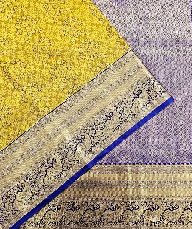 Trendy Kanchipuram Blended Vintage Bridal Silk Sarees 016
