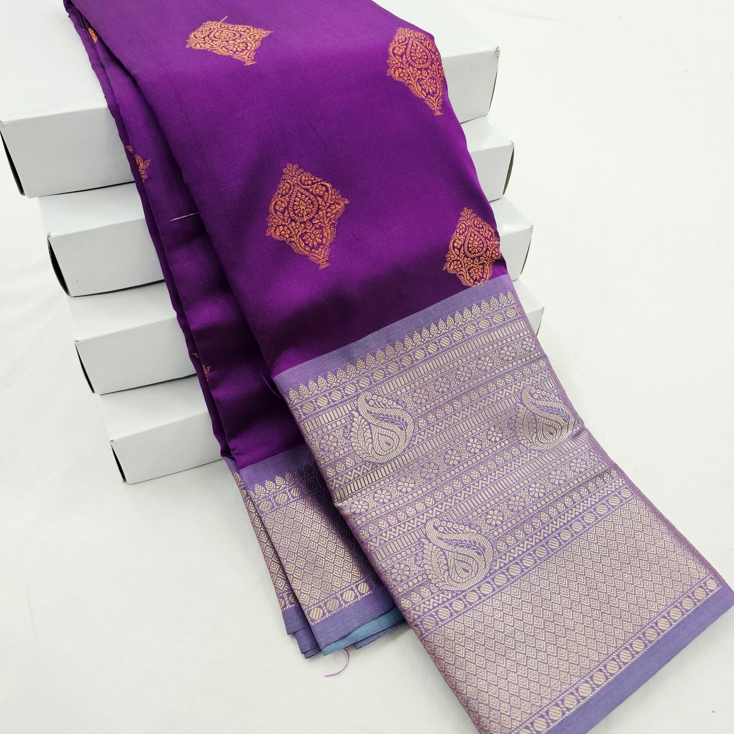 Kanchipuram Blended Fancy Butta Silk Saree 049