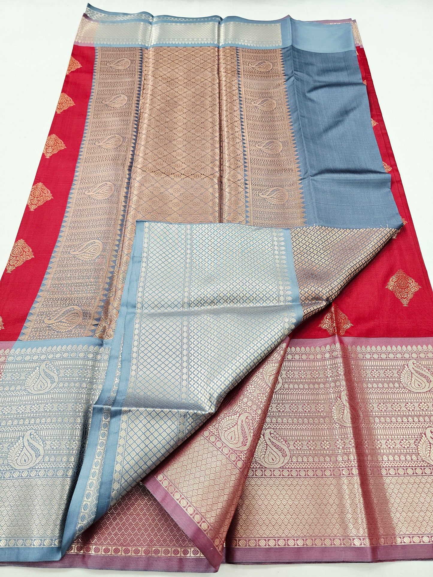 Kanchipuram Blended Fancy Butta Silk Saree 052