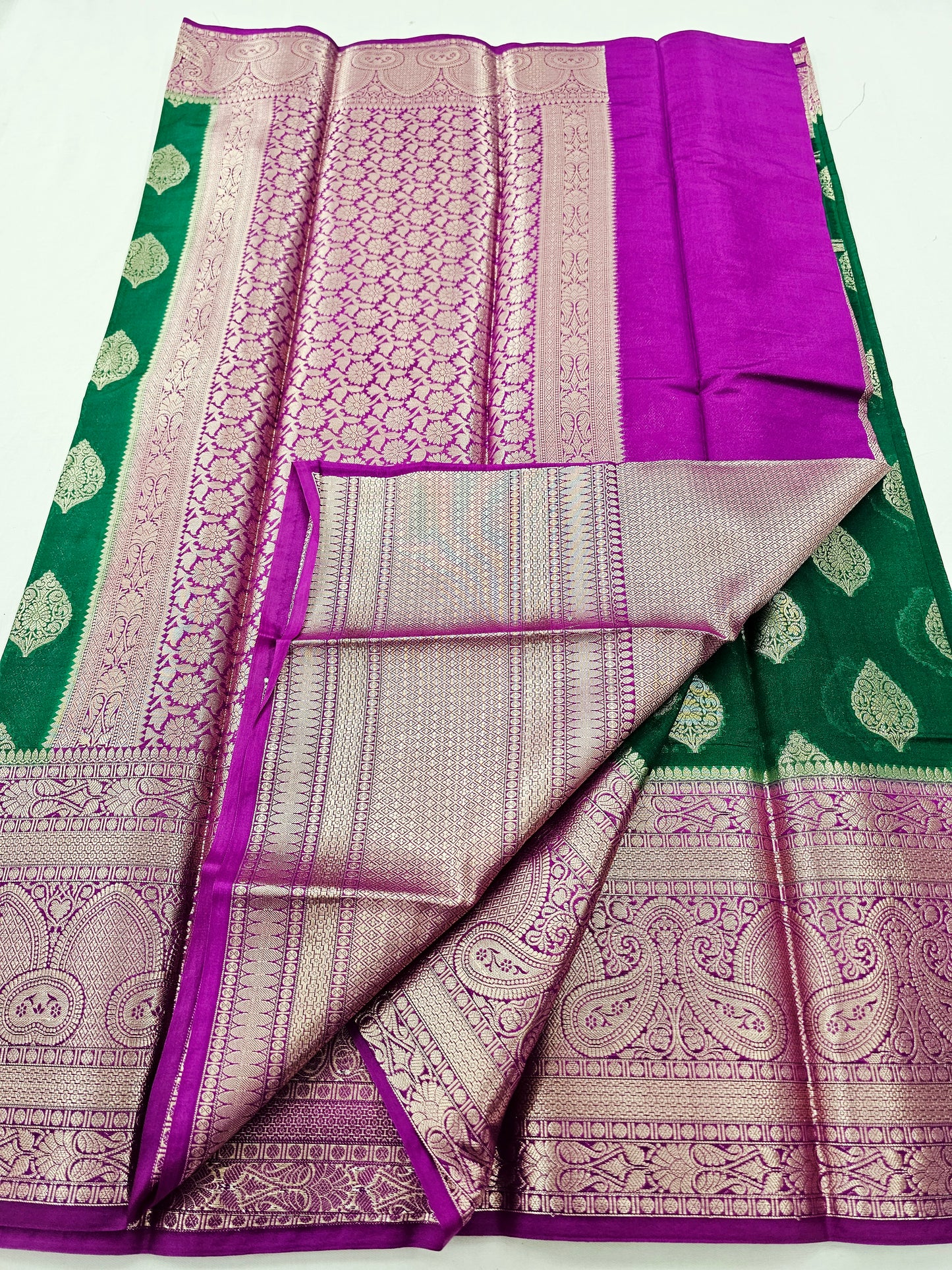 Kanchipuram Blended Fancy Butta Silk Saree 060