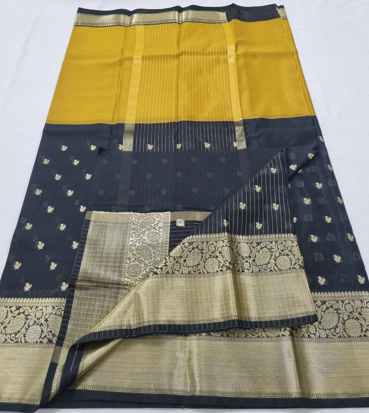Kanchipuram Blended Trendy Half & Half SilkSaree 004