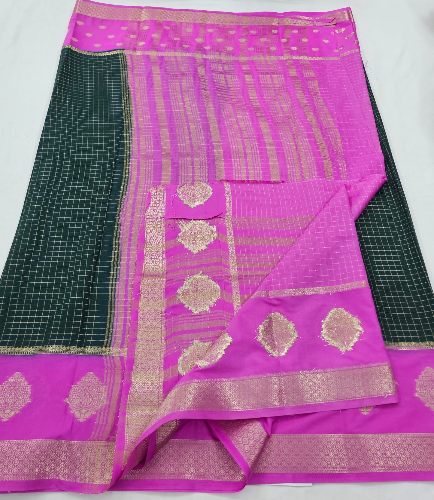 Kanchipuram Blended Traditional Gap Border Silk Saree 001