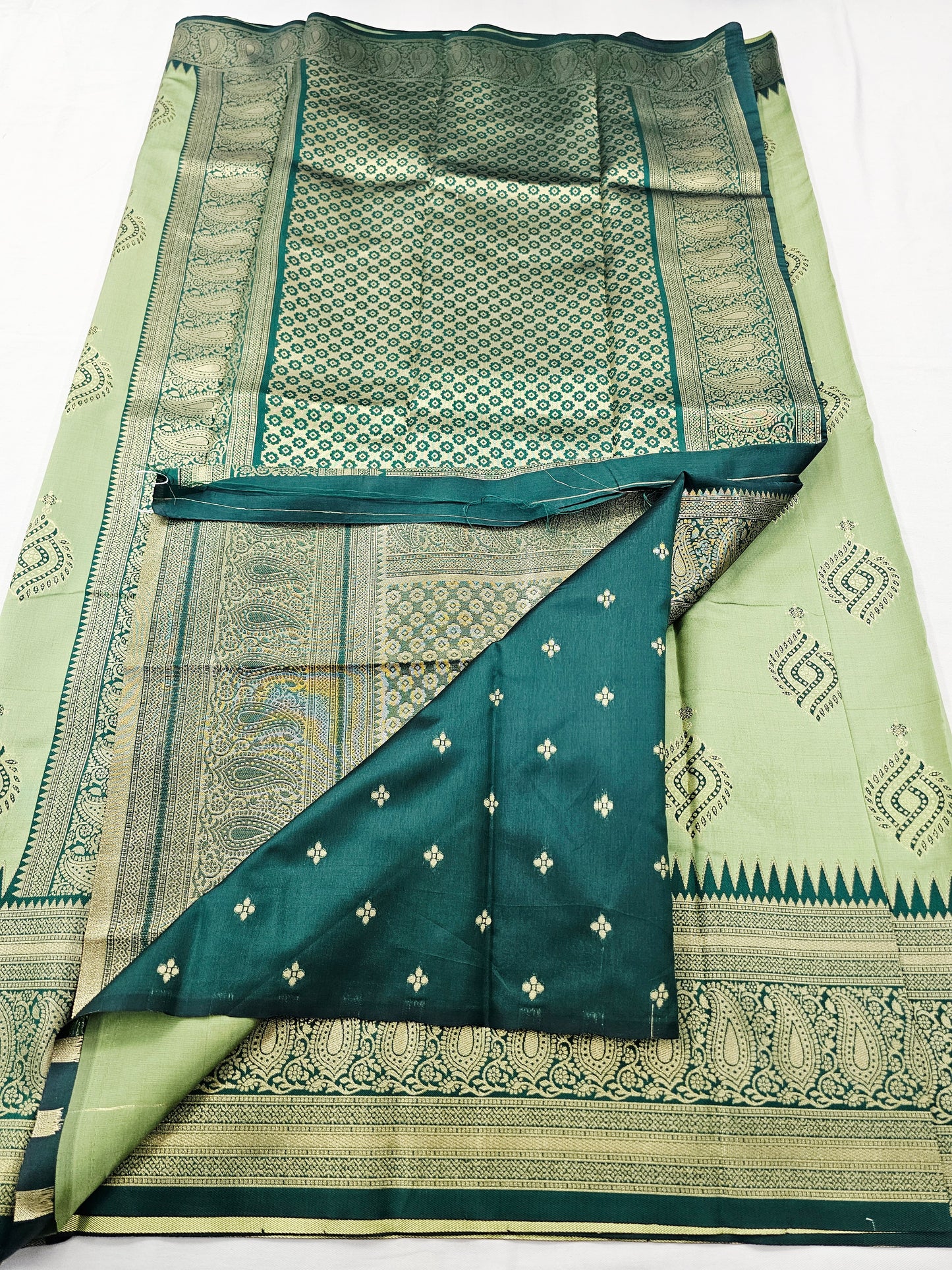 Kanchipuram Blended Fancy Butta Silk Saree 017