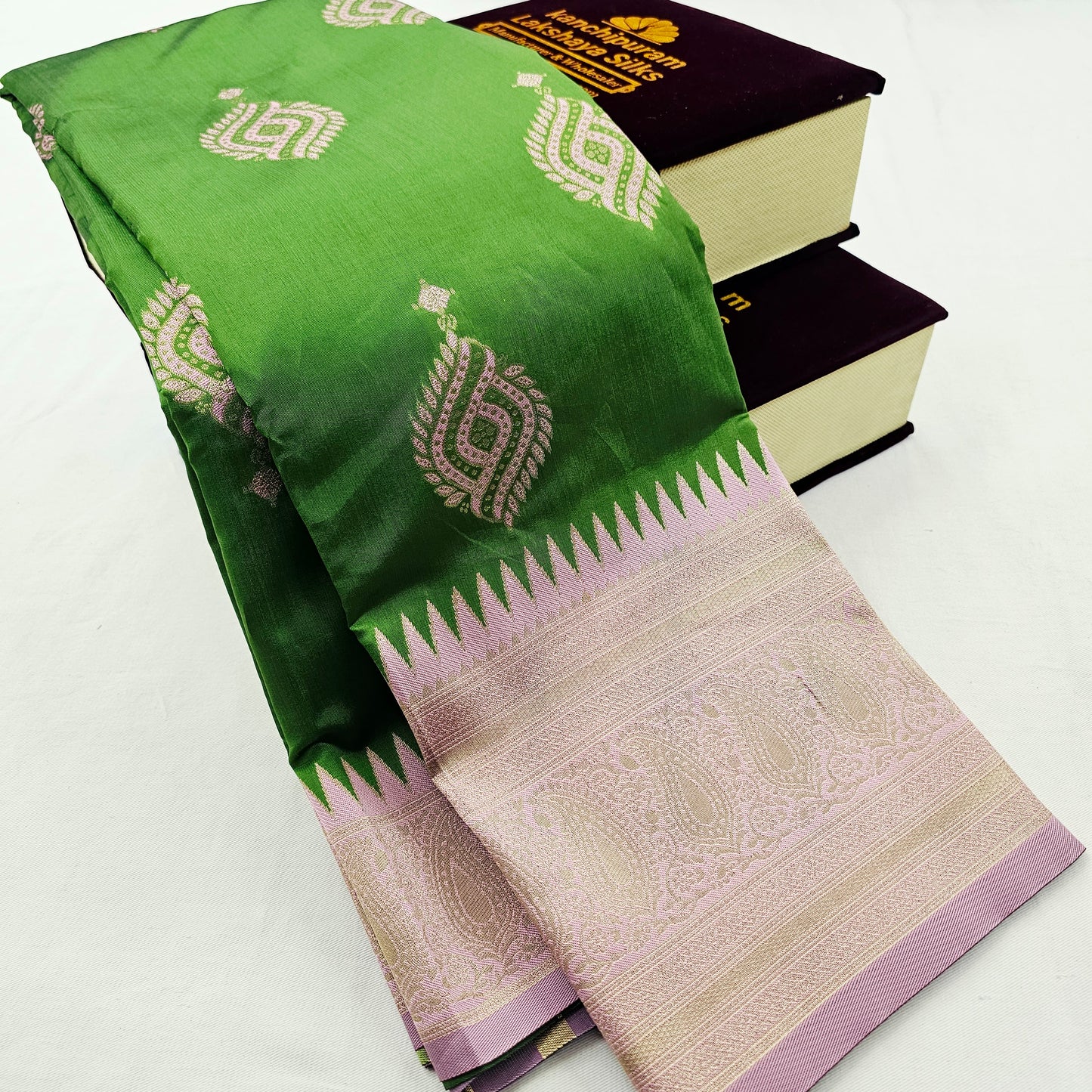 Kanchipuram Blended Fancy Butta Silk Saree 018