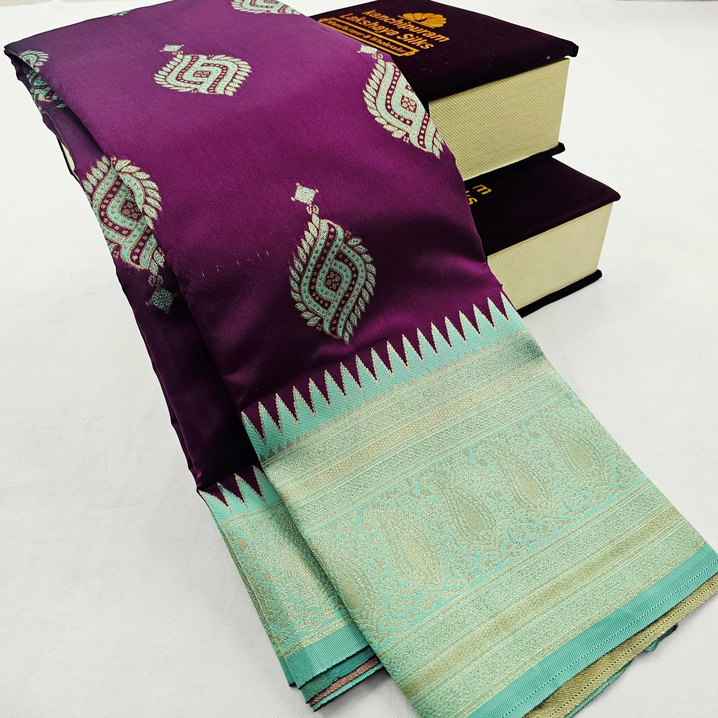 Kanchipuram Blended Fancy Butta Silk Saree 021
