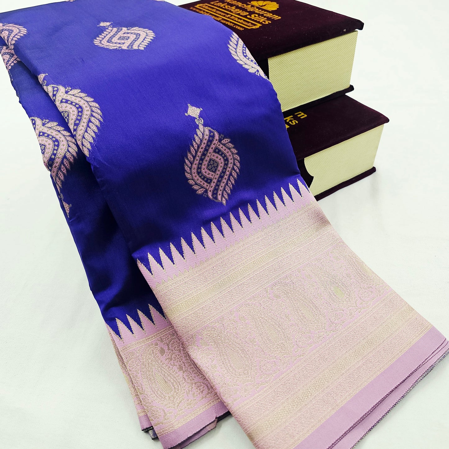 Kanchipuram Blended Fancy Butta Silk Saree 025