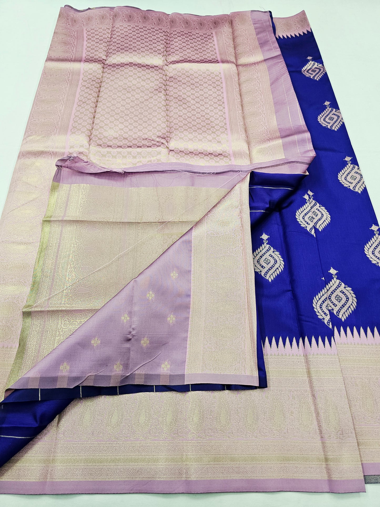 Kanchipuram Blended Fancy Butta Silk Saree 025