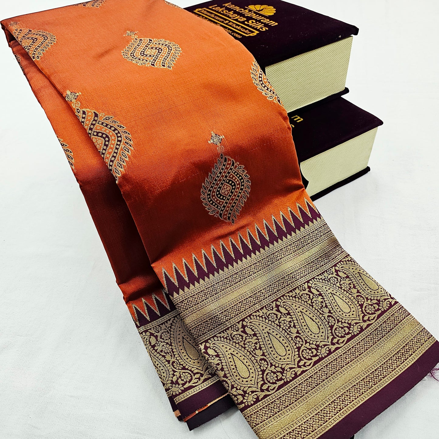 Kanchipuram Blended Fancy Butta Silk Saree 026