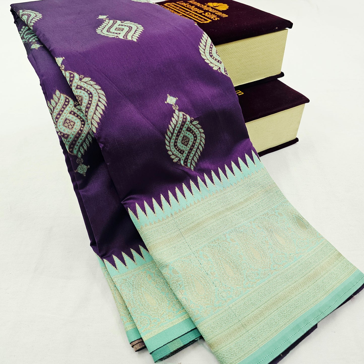Kanchipuram Blended Fancy Butta Silk Saree 028