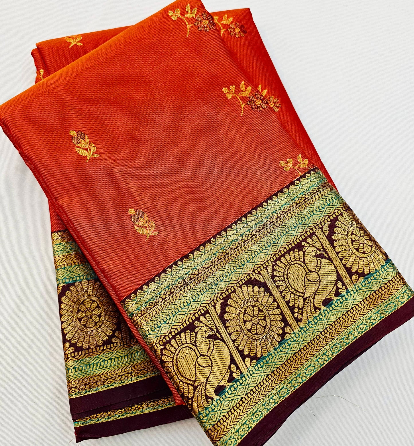Kanchipuram Blended Vintage Multi-colour Border Silk Saree 005