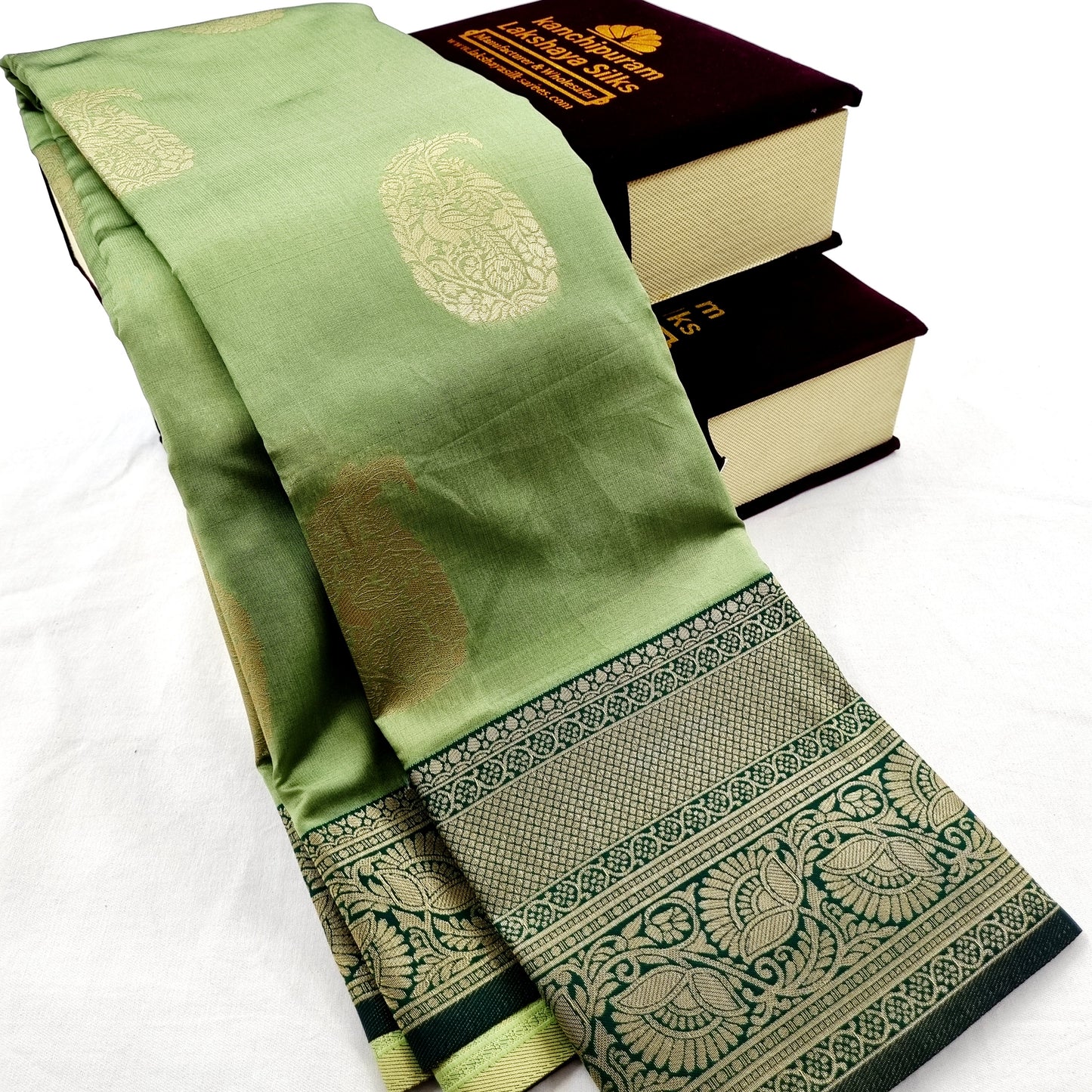 Kanchipuram Blended Fancy Butta Silk Saree 007