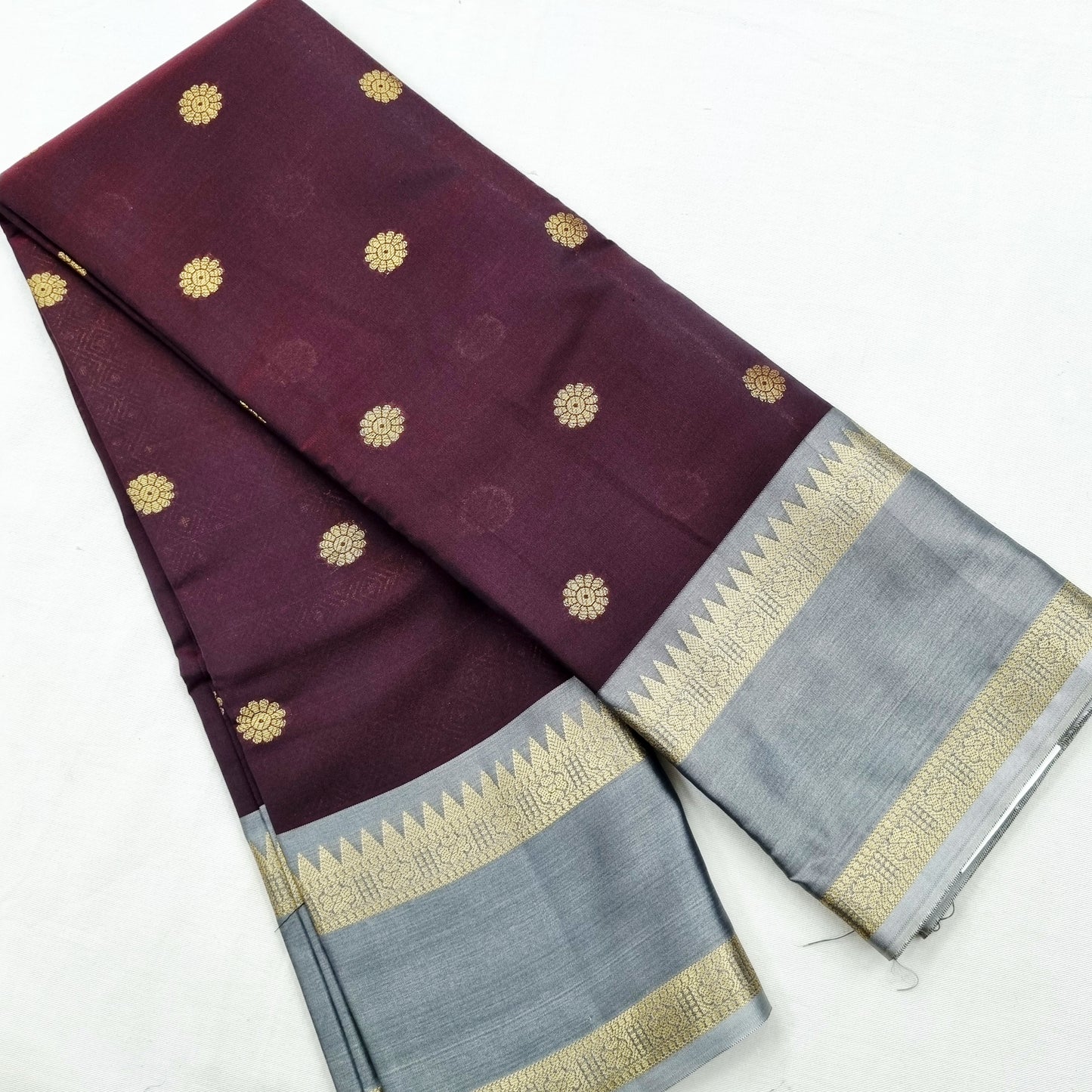 Kanchipuram Blended Fancy Gap Border Silk Saree 002