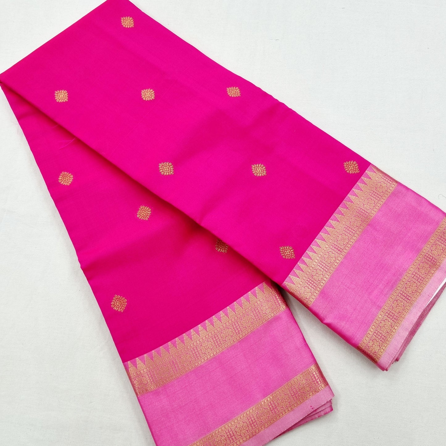 Kanchipuram Blended Fancy Gap Border Silk Saree 004