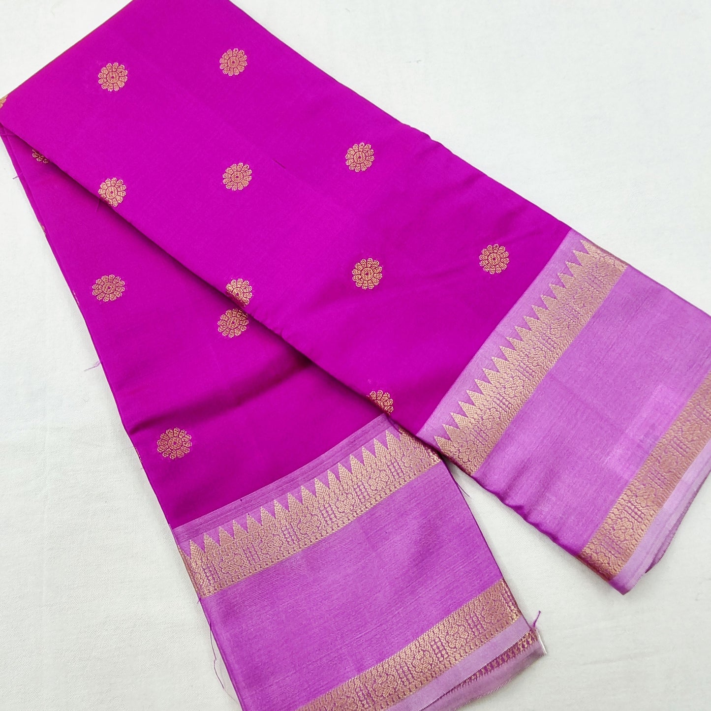 Kanchipuram Blended Fancy Gap Border Silk Saree 010