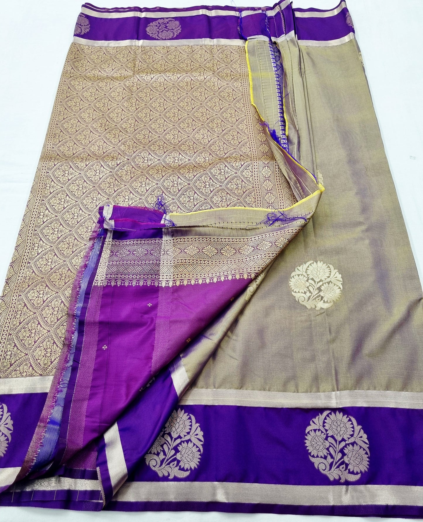 Kanchipuram Blended Fancy Butta Silk Saree 029