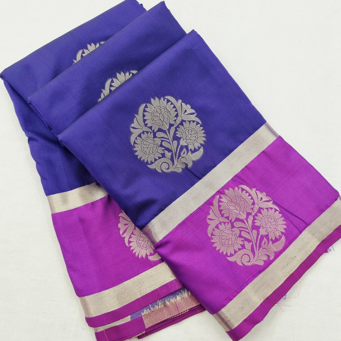 Kanchipuram Blended Fancy Butta Silk Saree 030