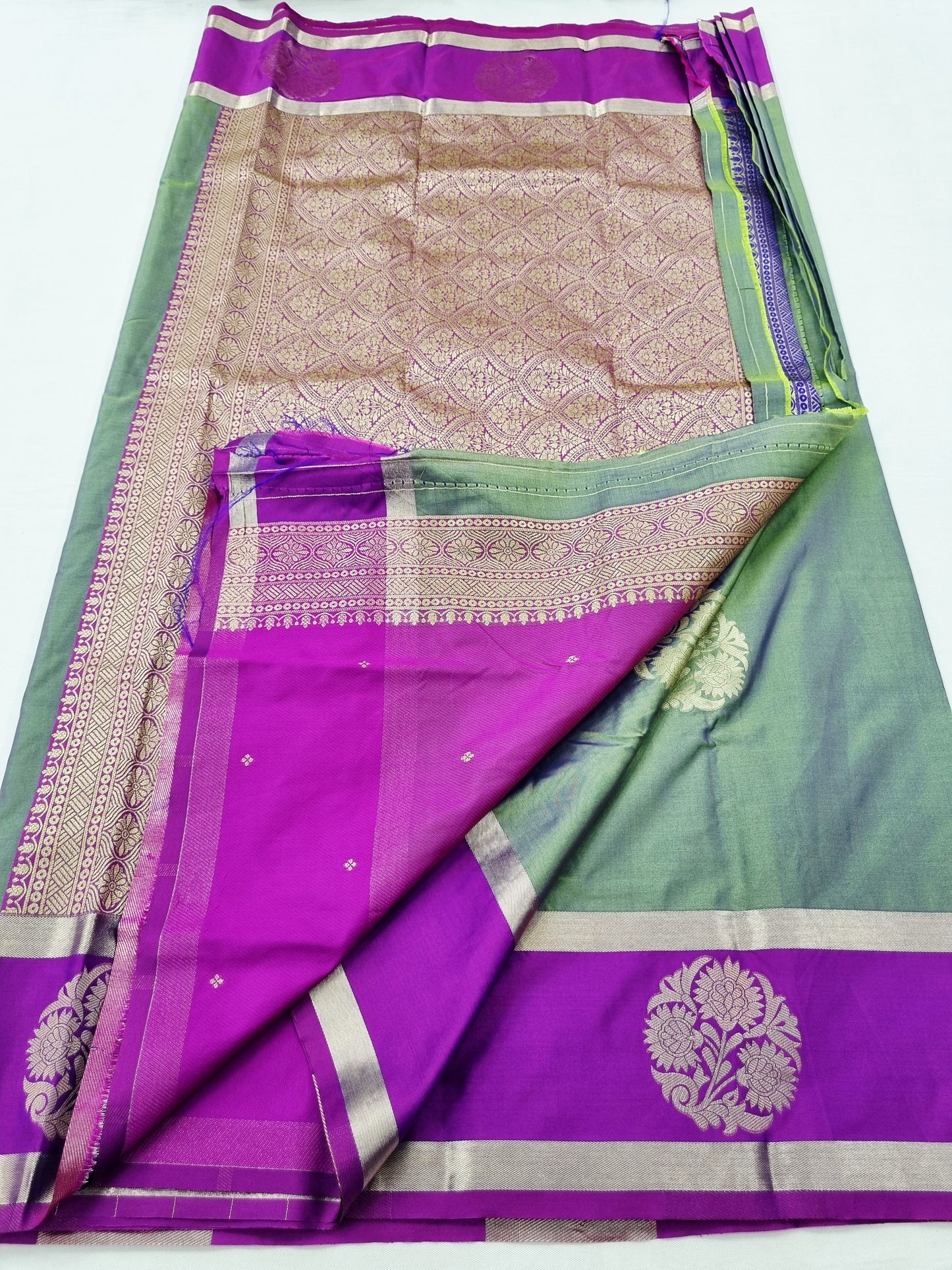 Kanchipuram Blended Fancy Butta Silk Saree 031