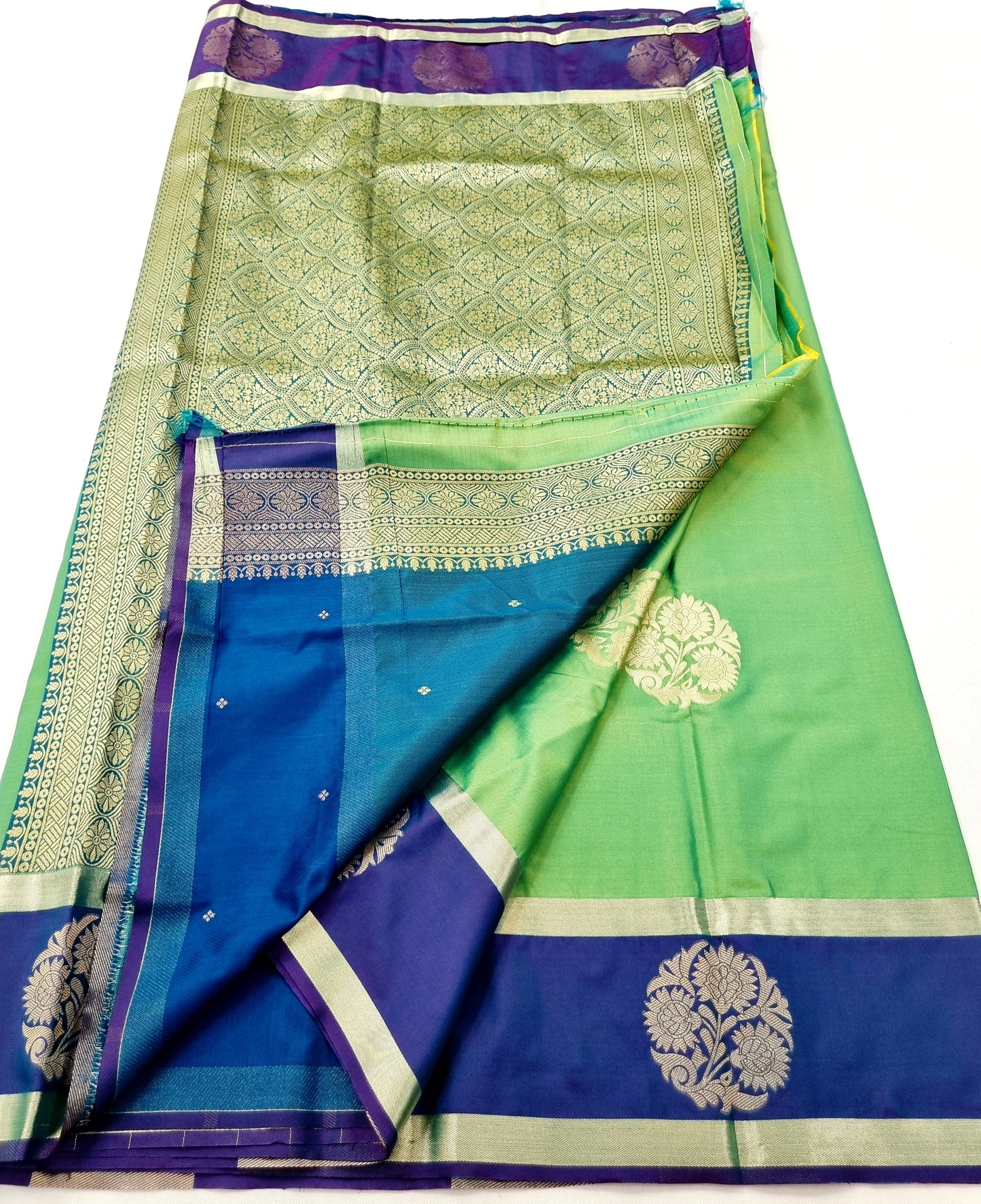 Kanchipuram Blended Fancy Butta Silk Saree 034
