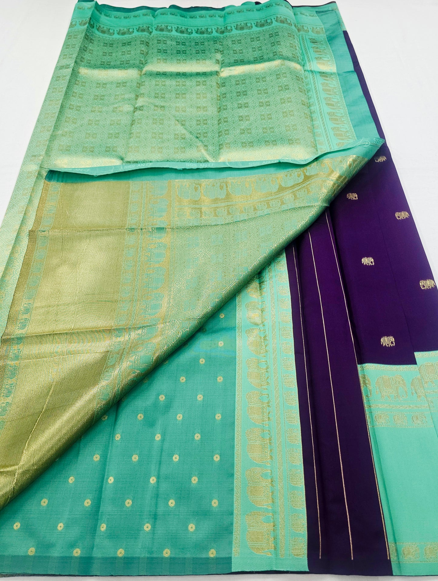 Kanchipuram Blended Fancy Korvai Silk Saree 009