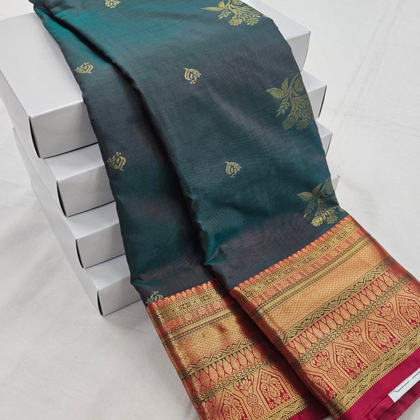 Kanchipuram Blended Vintage Multi-Colour Border Silk Saree 011