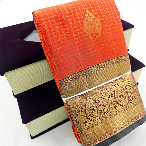Kanchipuram Blended Traditional Korvai Checked Silk Saree 002