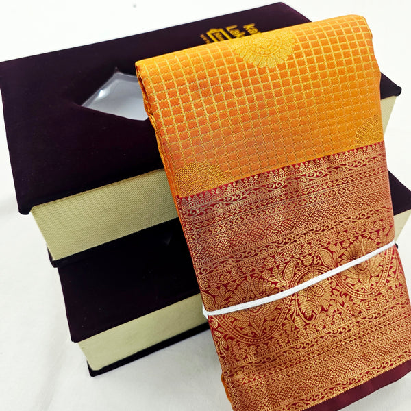 Kanchipuram Blended Traditional Korvai Checked Silk Saree 005