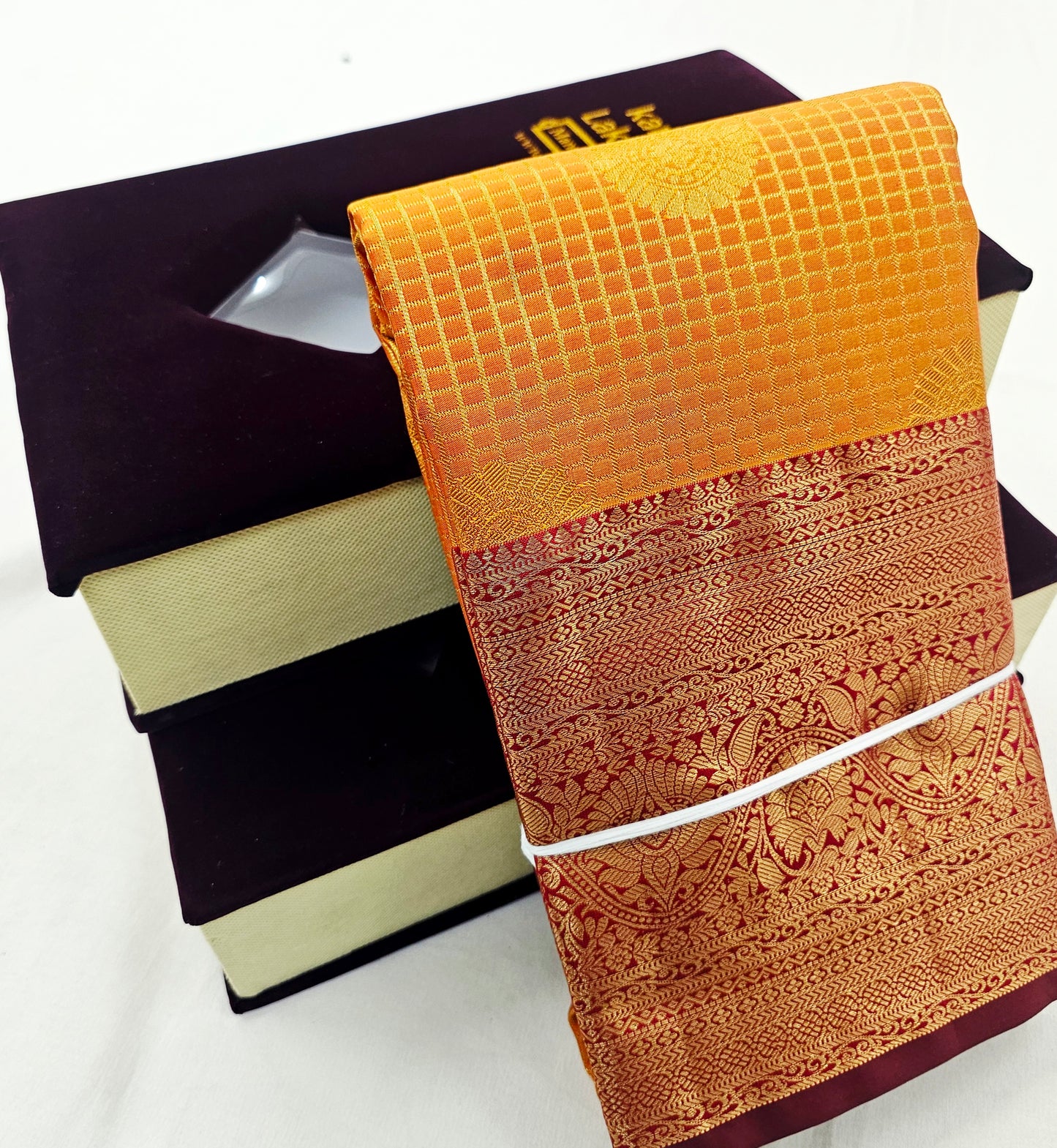 Kanchipuram Blended Traditional Korvai Checked Silk Saree 005