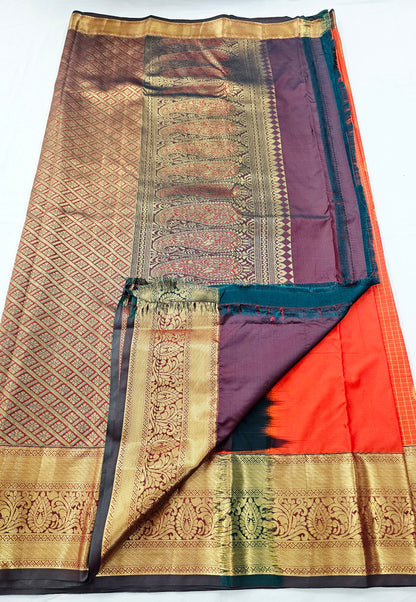 Kanchipuram Blended Traditional Korvai Checked Silk Saree 002