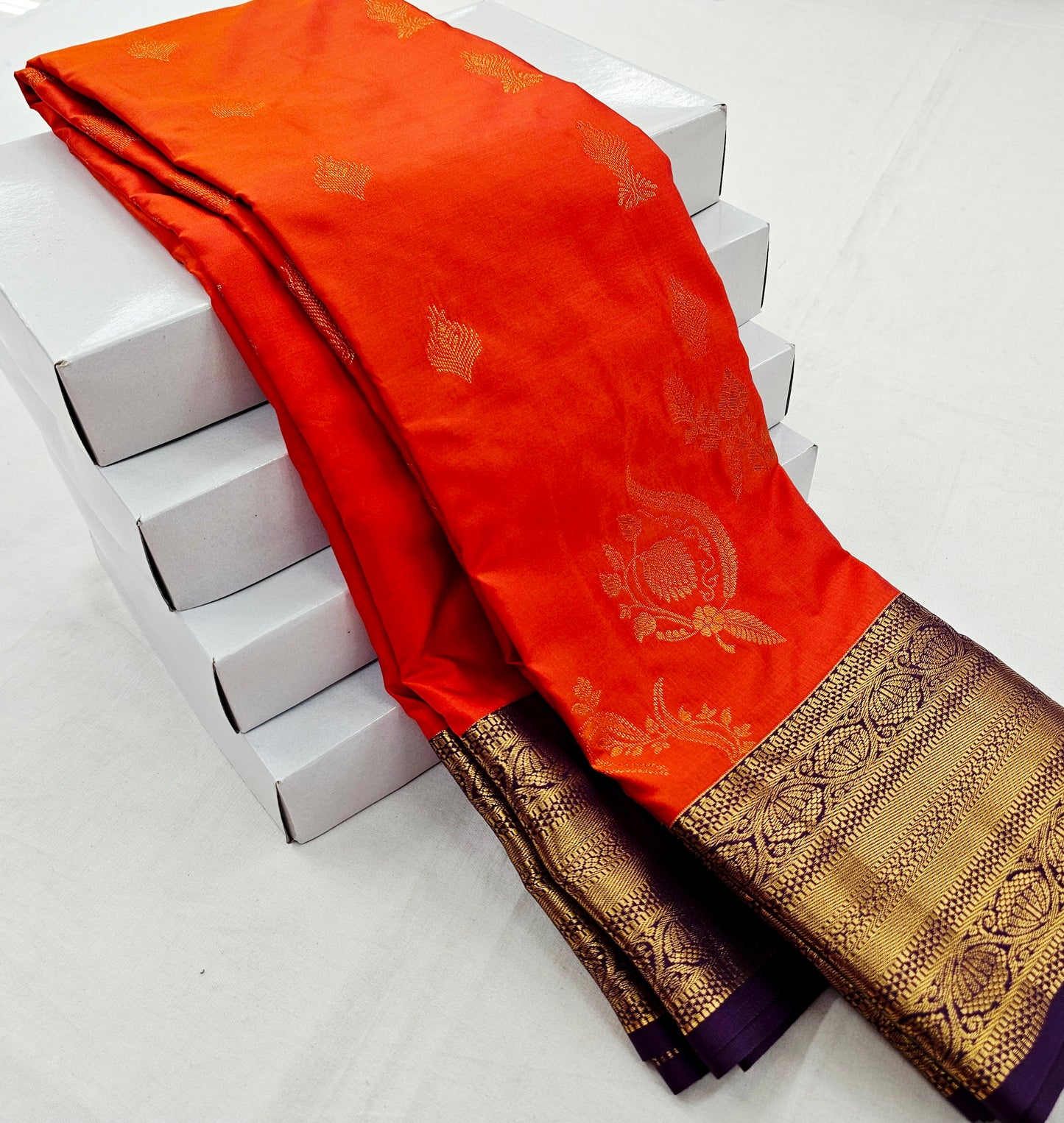 Kanchipuram Blended Premium Korvai Butta Silk Saree 002