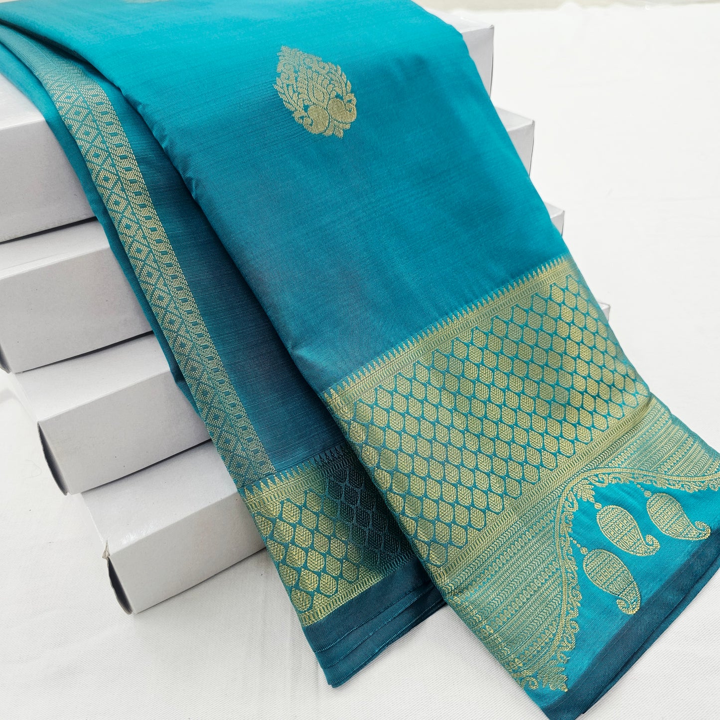 Kanchipuram Blended Self Butta Silk Saree 010