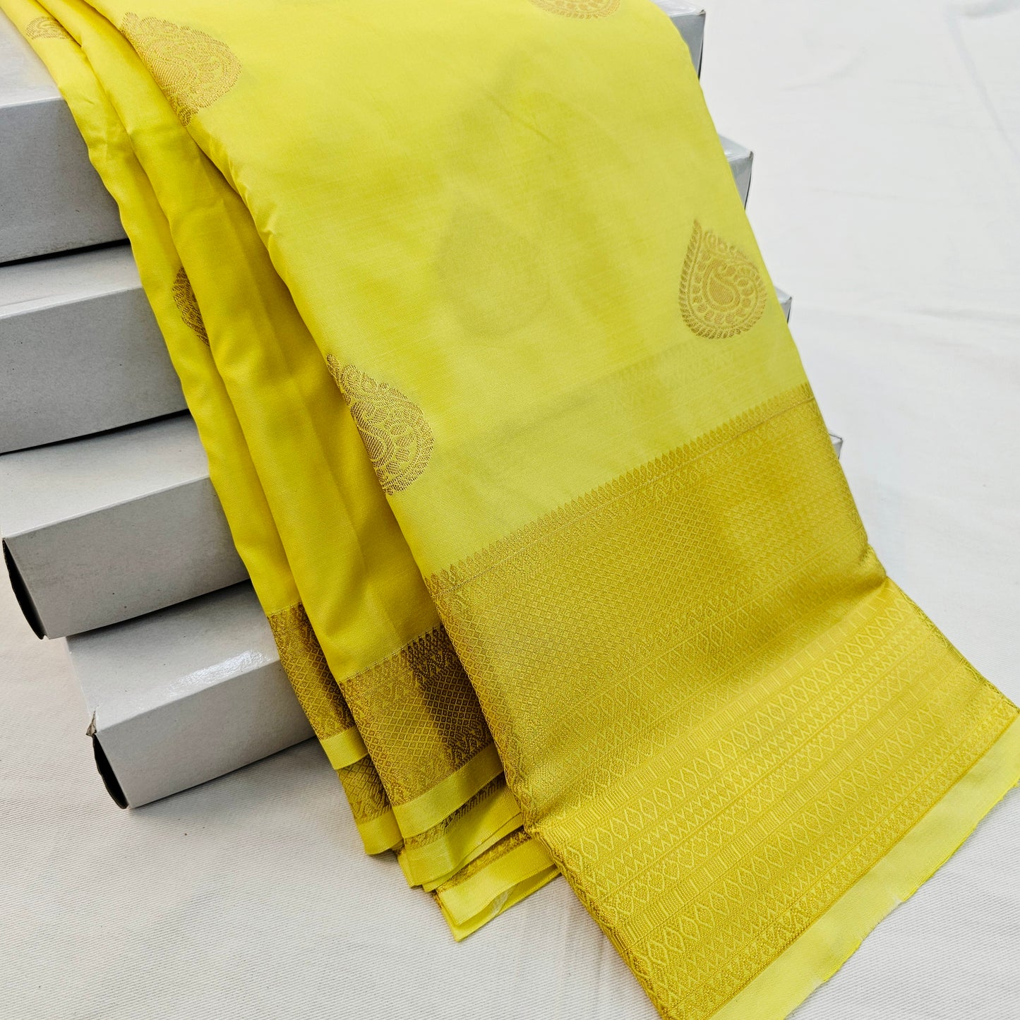Kanchipuram Blended Self Butta Silk Saree 025