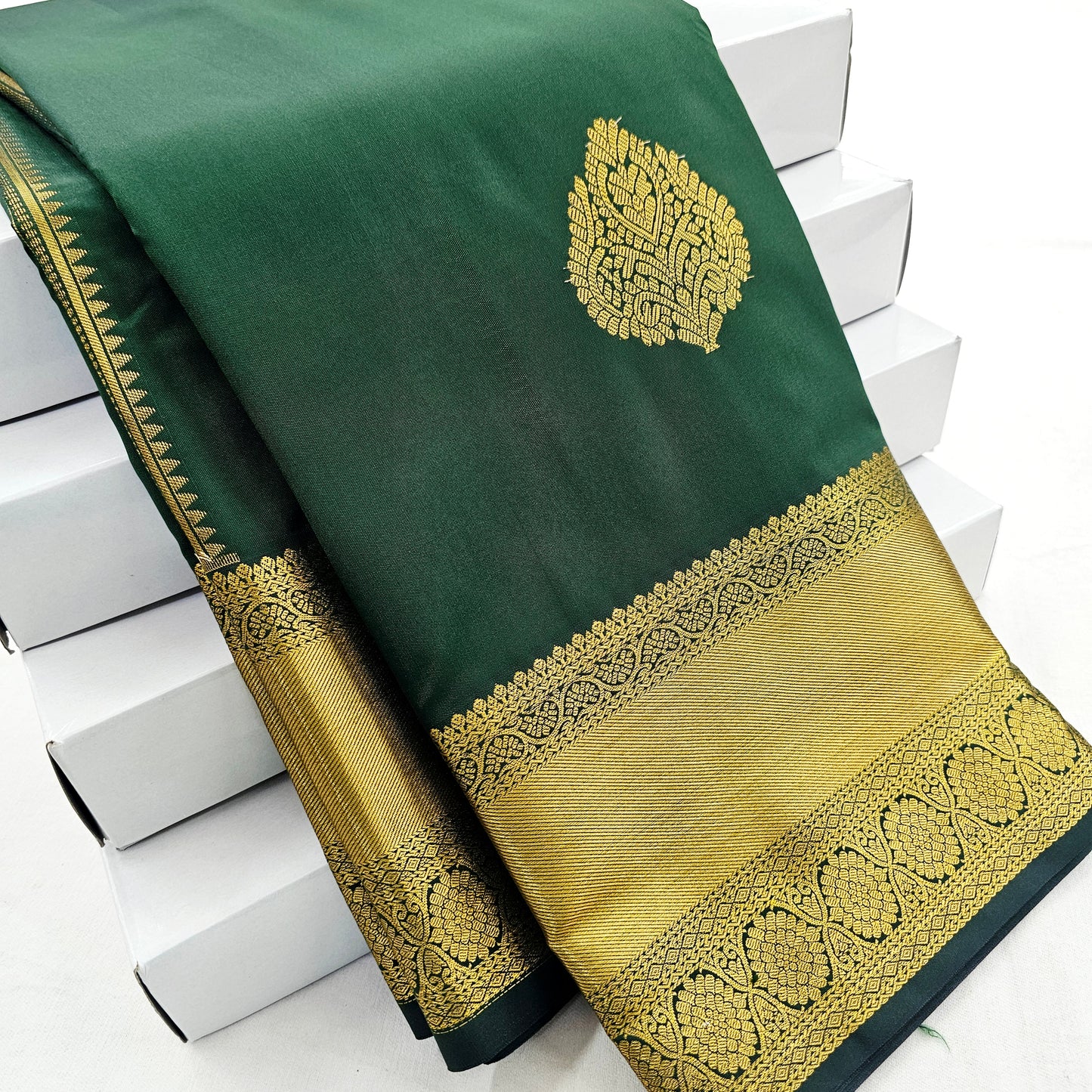 Kanchipuram Blended Fancy Self Butta Silk Saree 002