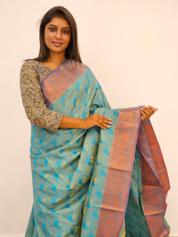 Kanchipuram Blended Gifted Silk Sarees 068