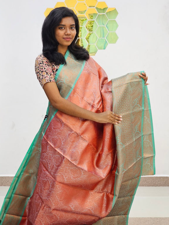 Kanchipuram Blended Gifted Tissue Silk Saree 422