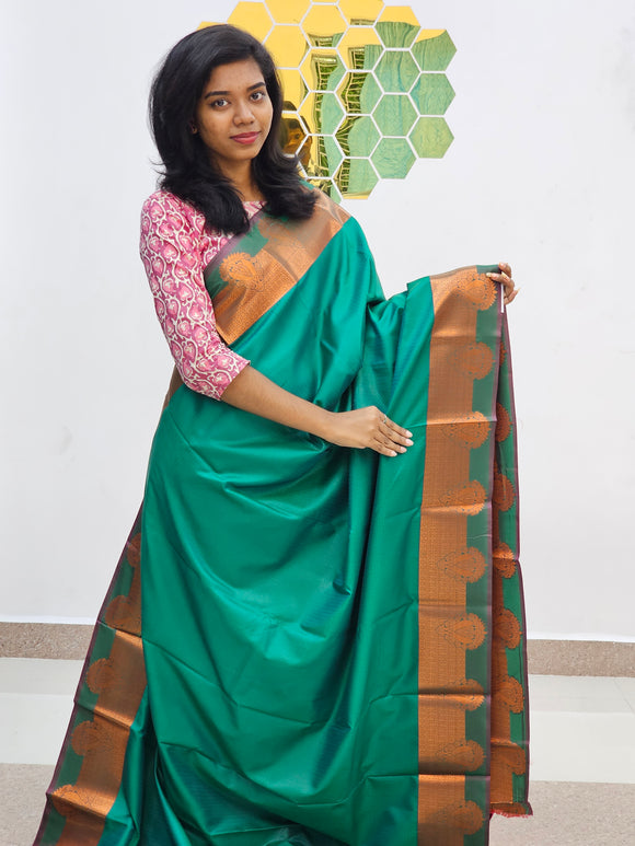 Kanchipuram Blended Gifted Embossed Silk Saree 057