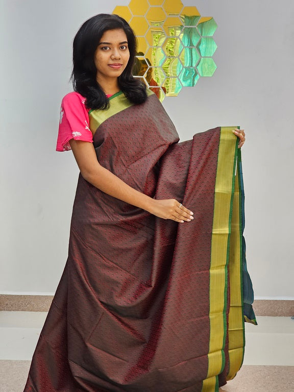 Kanchipuram Blended Gifted Embossed Silk Saree 724