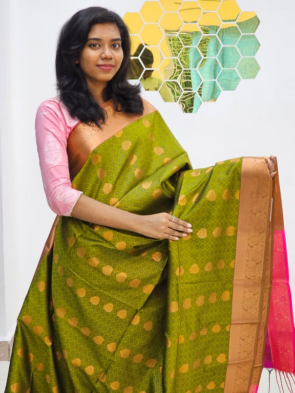 Kanchipuram Blended Gifted Embossed Silk Saree 1012