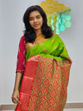 Kanchipuram Blended Gifted Embossed Silk Saree 1055