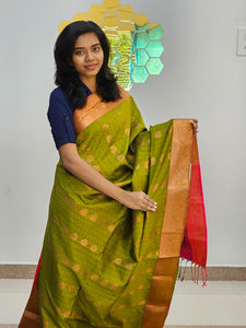 Kanchipuram Blended Gifted Embossed Silk Saree 1106