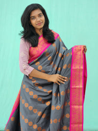 Kanchipuram Blended Trending Silk Saree 120