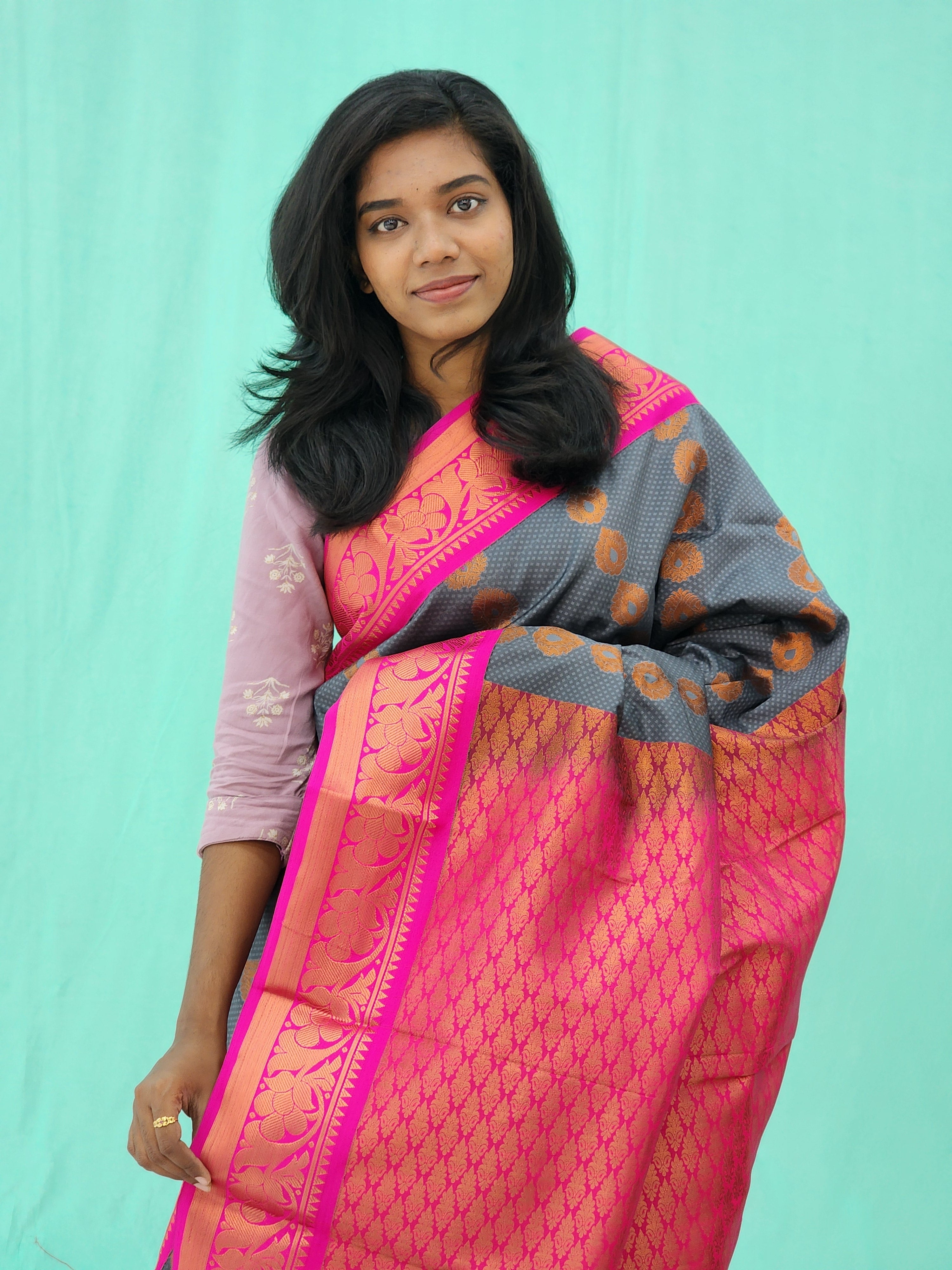 Kanchipuram Blended Trending Silk Saree 120