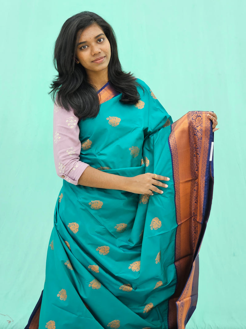 Kanchipuram Blended Trending Silk Saree 160